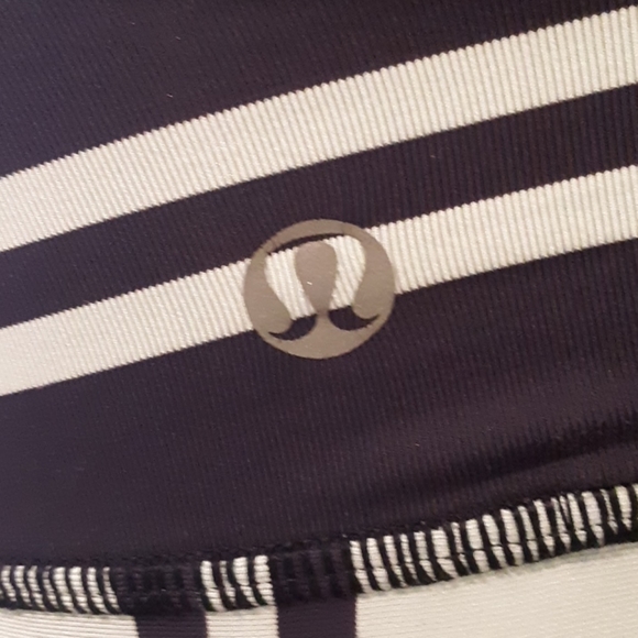 lululemon athletica Tops - Lululemon padded Sports top
